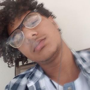 Meet your Posher, Stharlins